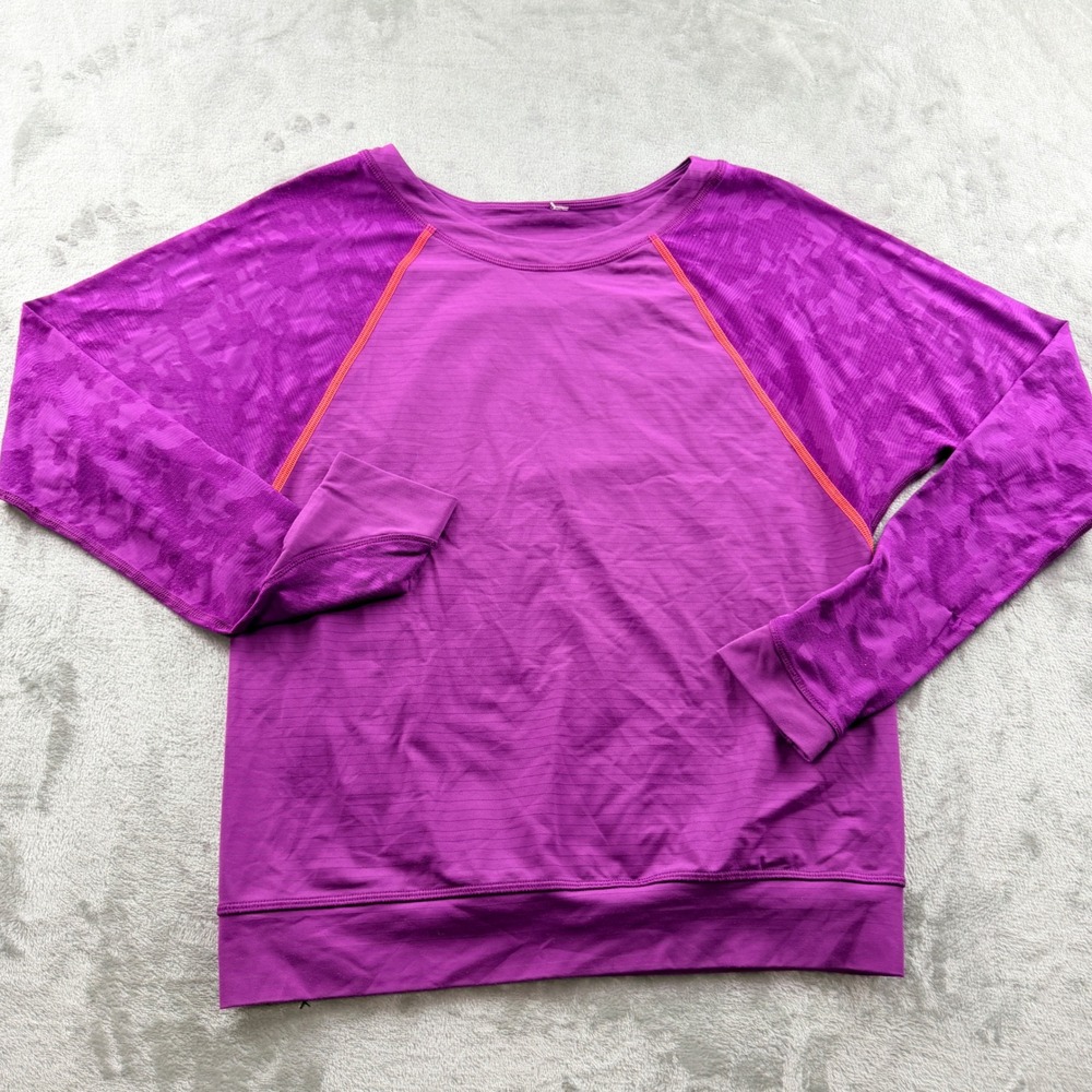 Lululemon Women's 8 Purple Camo Raglan Long Sleeve Activewear Top Thumbholes